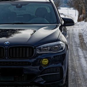 F16